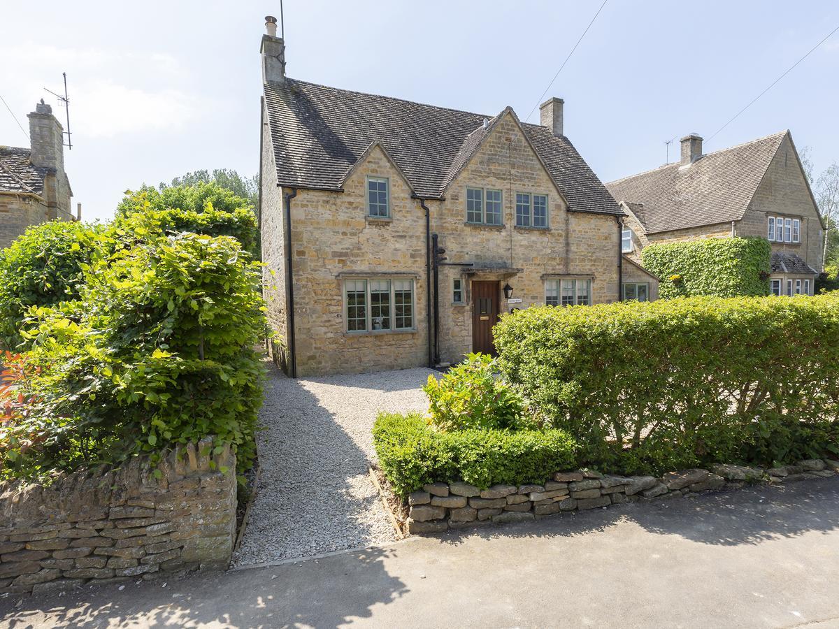 South Winds Villa Bourton-on-the-Water Eksteriør billede