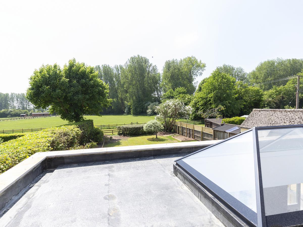 South Winds Villa Bourton-on-the-Water Eksteriør billede